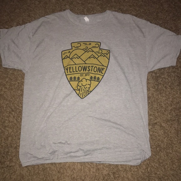 Yellowstone adult XL T-shirt grey yellow print - Picture 3 of 6